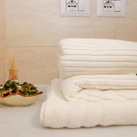 U Zone Apartment *